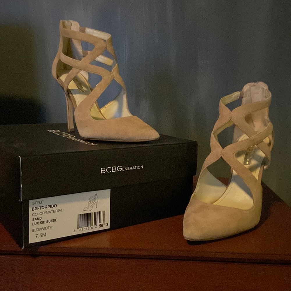 BCBGeneration Sand Torpido S7.5M